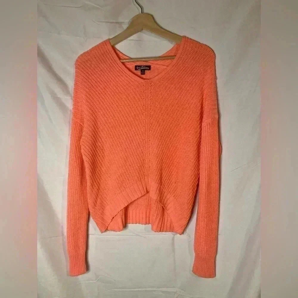 Freshman‎ sweater